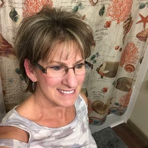 Meet your Posher, Janet